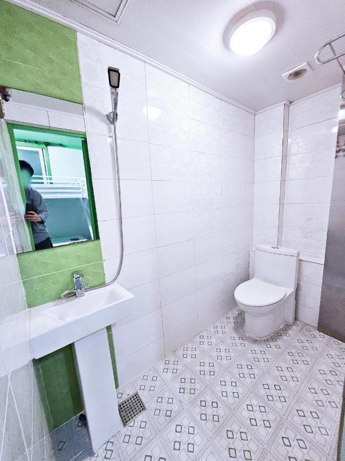 Travelers A Korea Hostel Seoul Exteriör bild