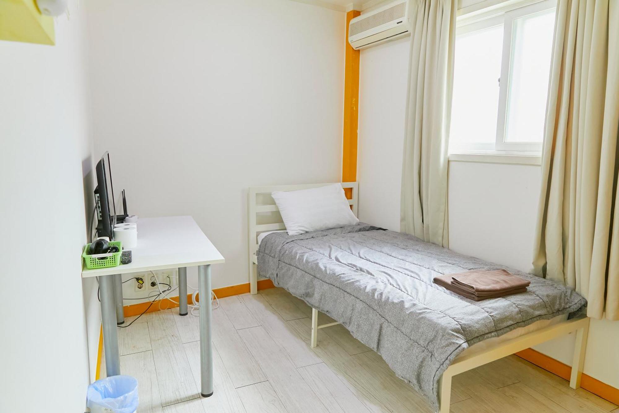 Travelers A Korea Hostel Seoul Exteriör bild