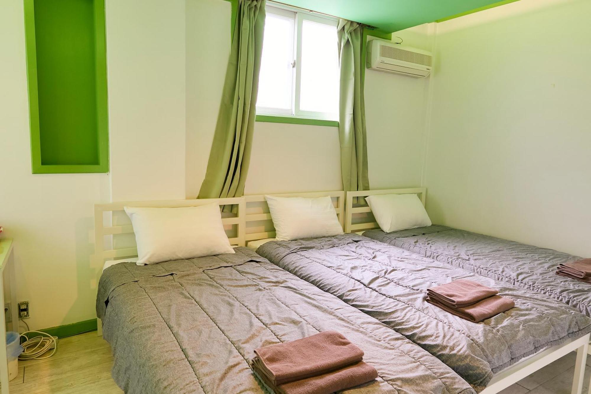 Travelers A Korea Hostel Seoul Exteriör bild