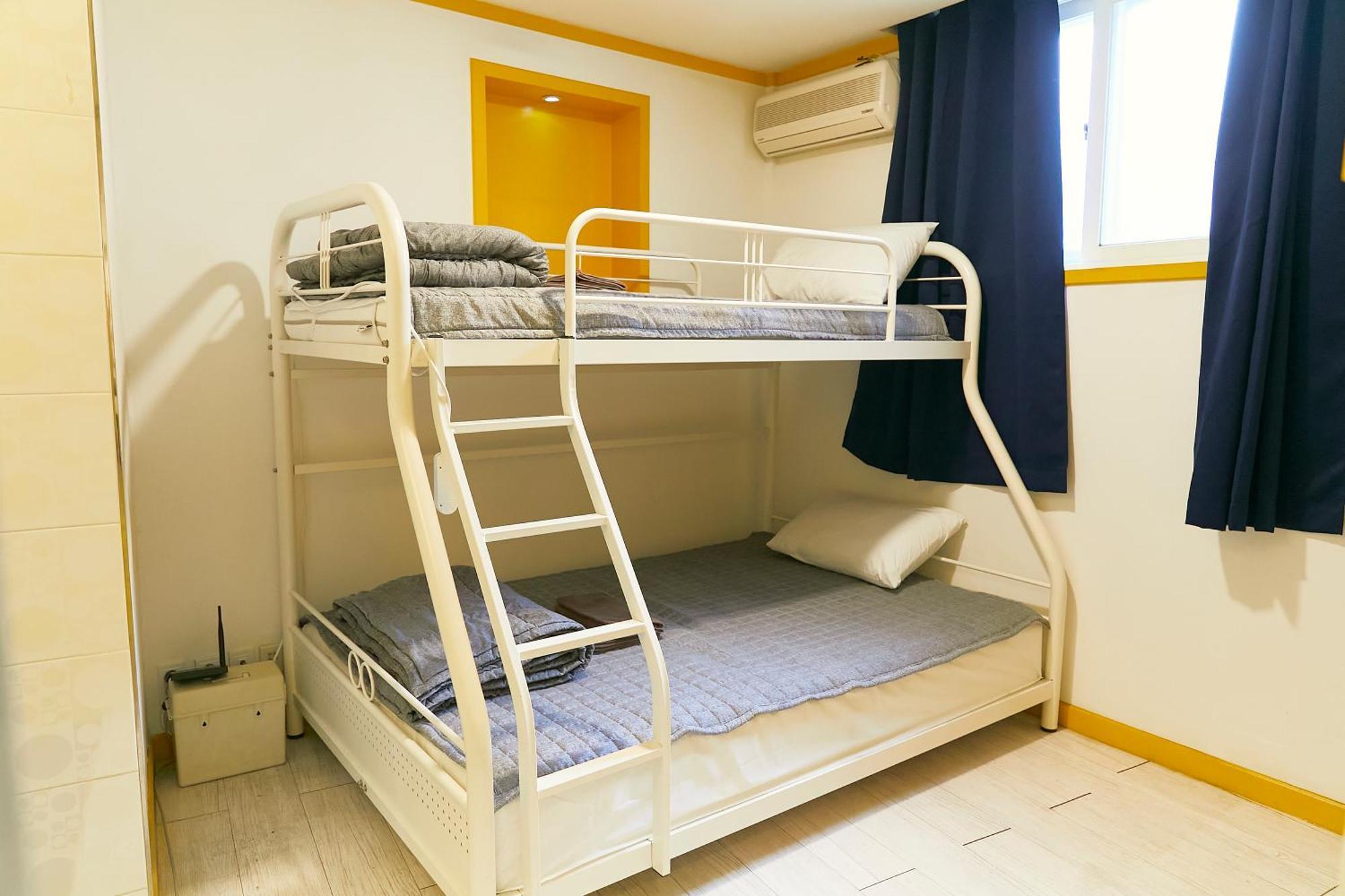 Travelers A Korea Hostel Seoul Exteriör bild