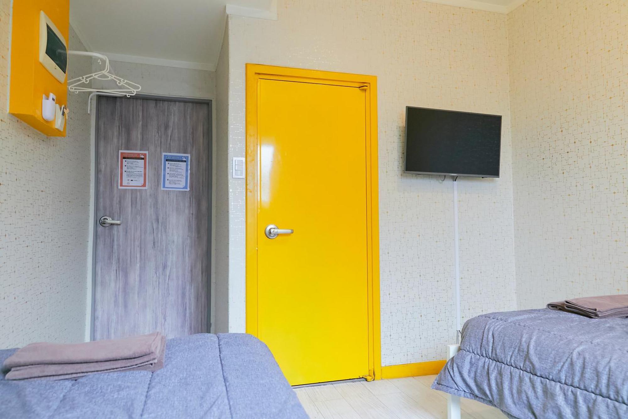 Travelers A Korea Hostel Seoul Exteriör bild