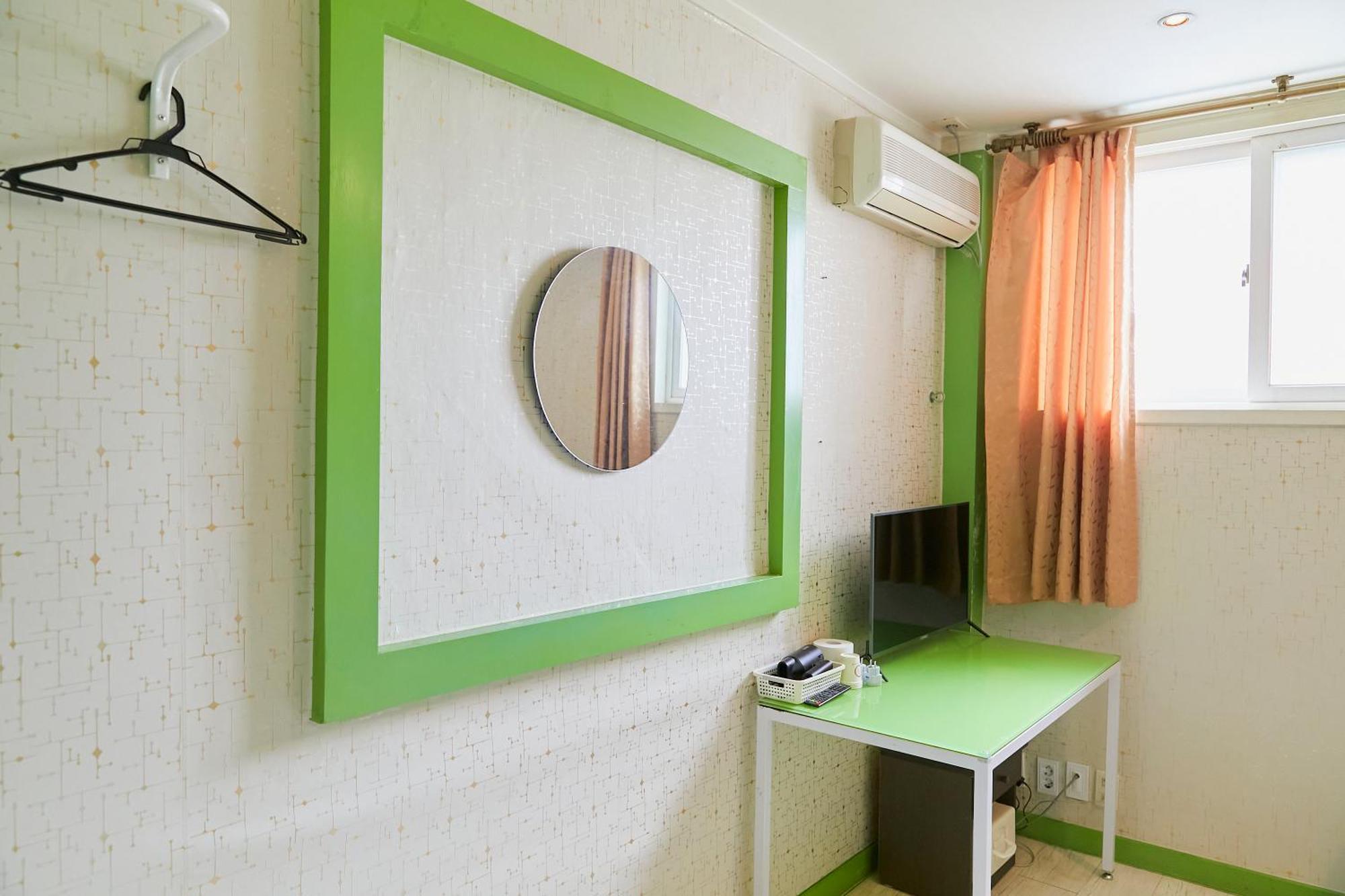 Travelers A Korea Hostel Seoul Exteriör bild